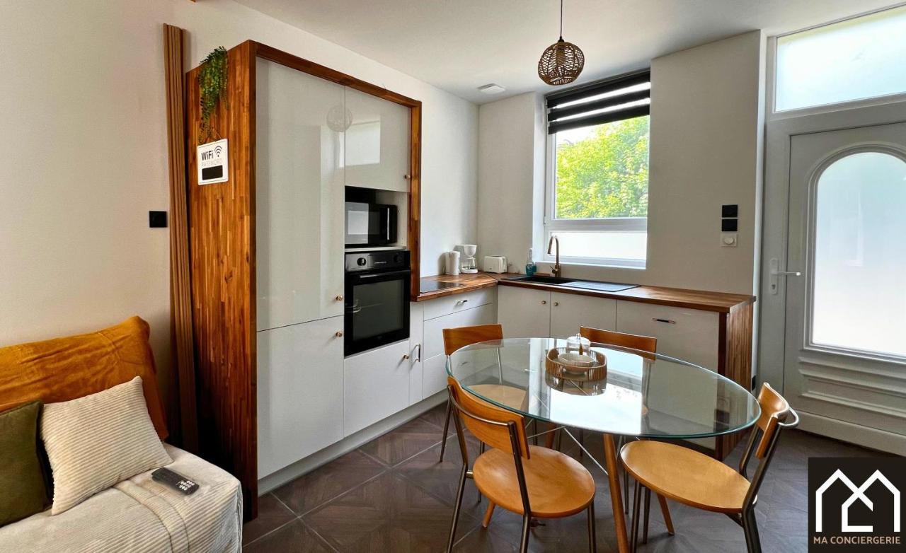 Au Vallon du Bonheur - Maison 4pers avec Cour - B&B