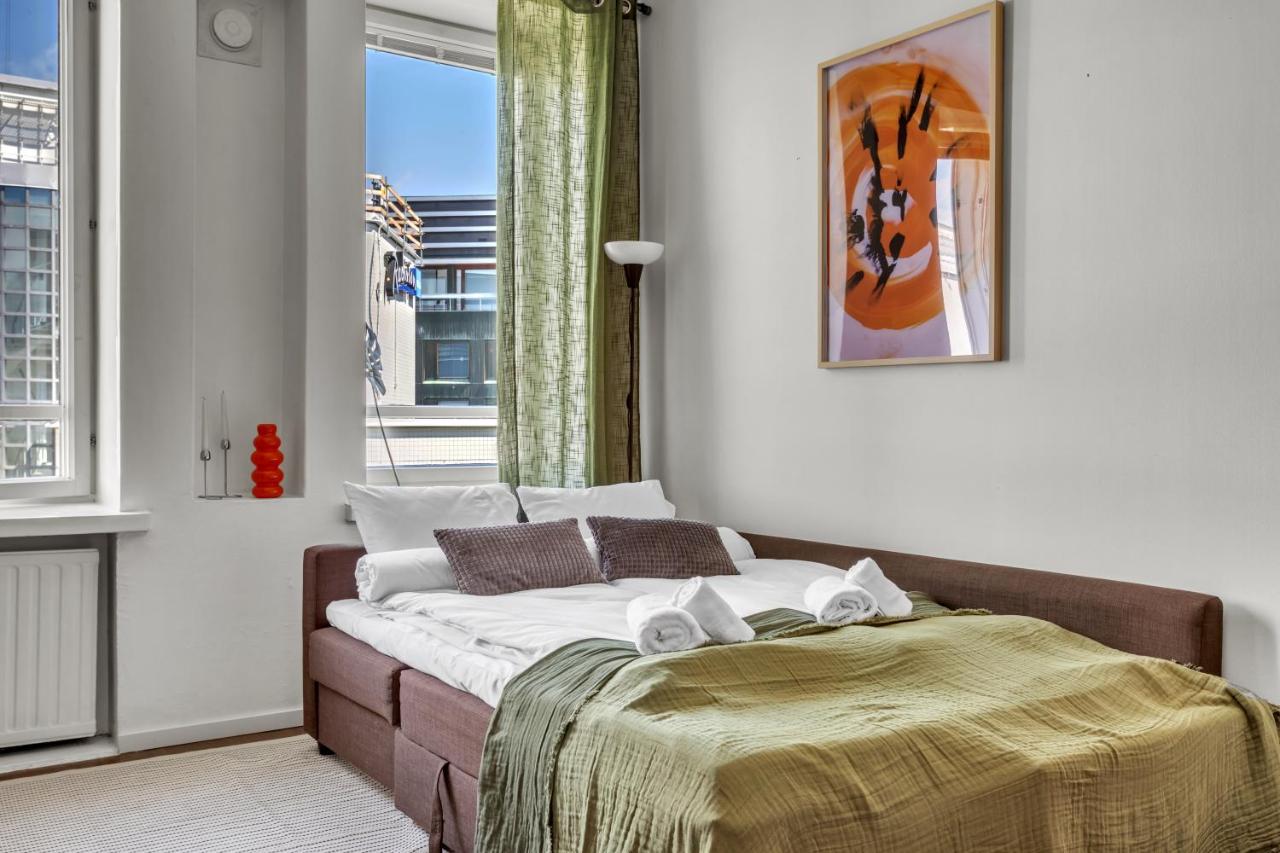 Nordic Top-Floor Kamppi Square 100m tram and bus - B&B Helsinki