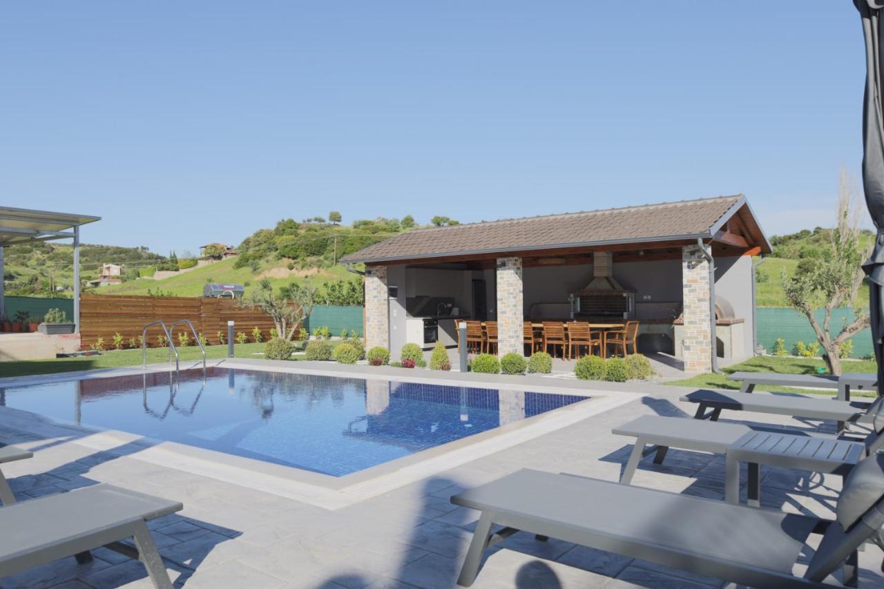 Villa Bengu luxury villa - Chambres d'hôtes Níkiti