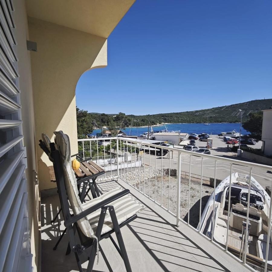 Apartment by the beach 2 - B&B Primošten