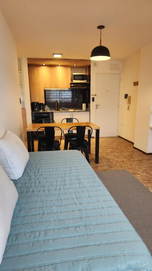 Centro Av General Paz 418 Estacionamiento economico - B&B Córdoba