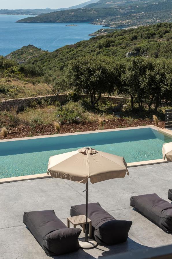 Marea Luxury Suites - B&B Korithi