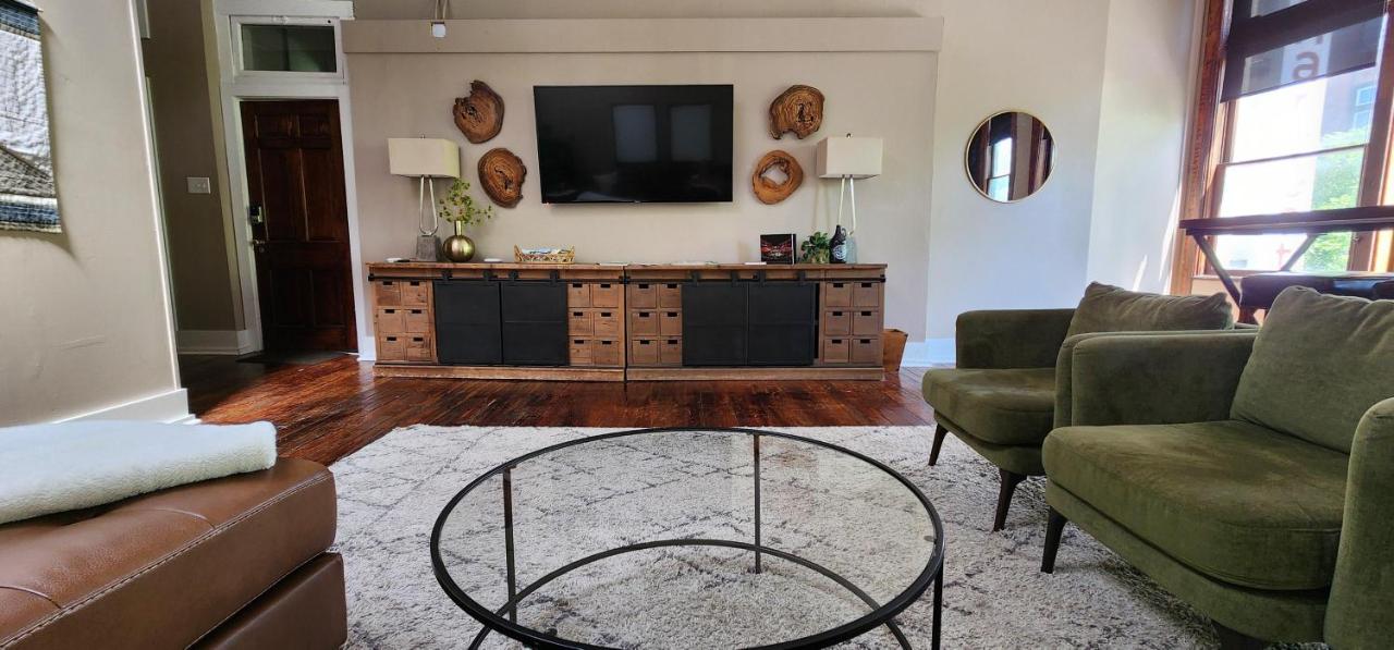 The Nama Retreat - B&B Knoxville