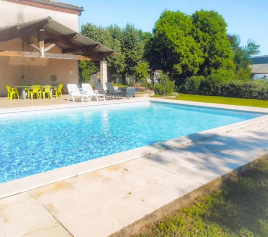 A la campagne - détente -piscine - B&B
