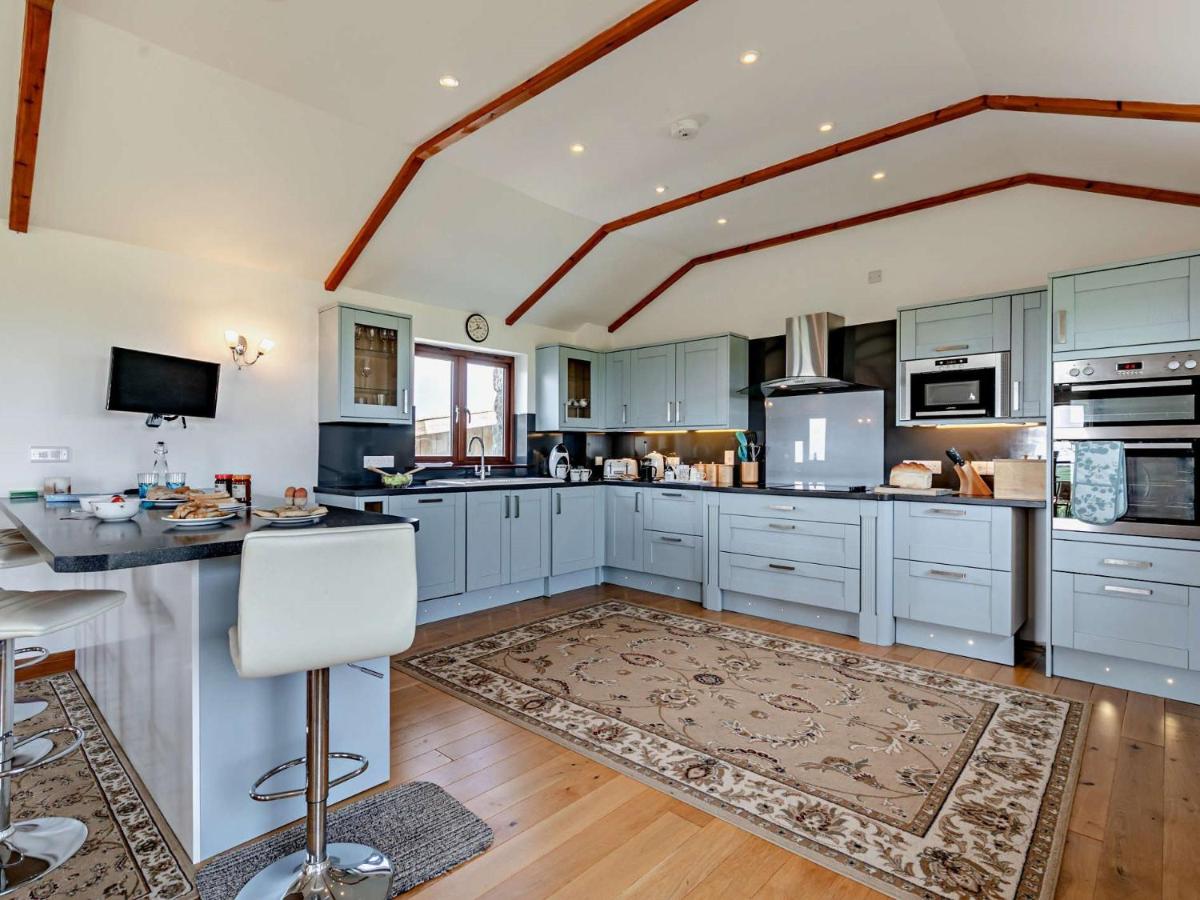 2 Bed in Sennen 41427 - B&B