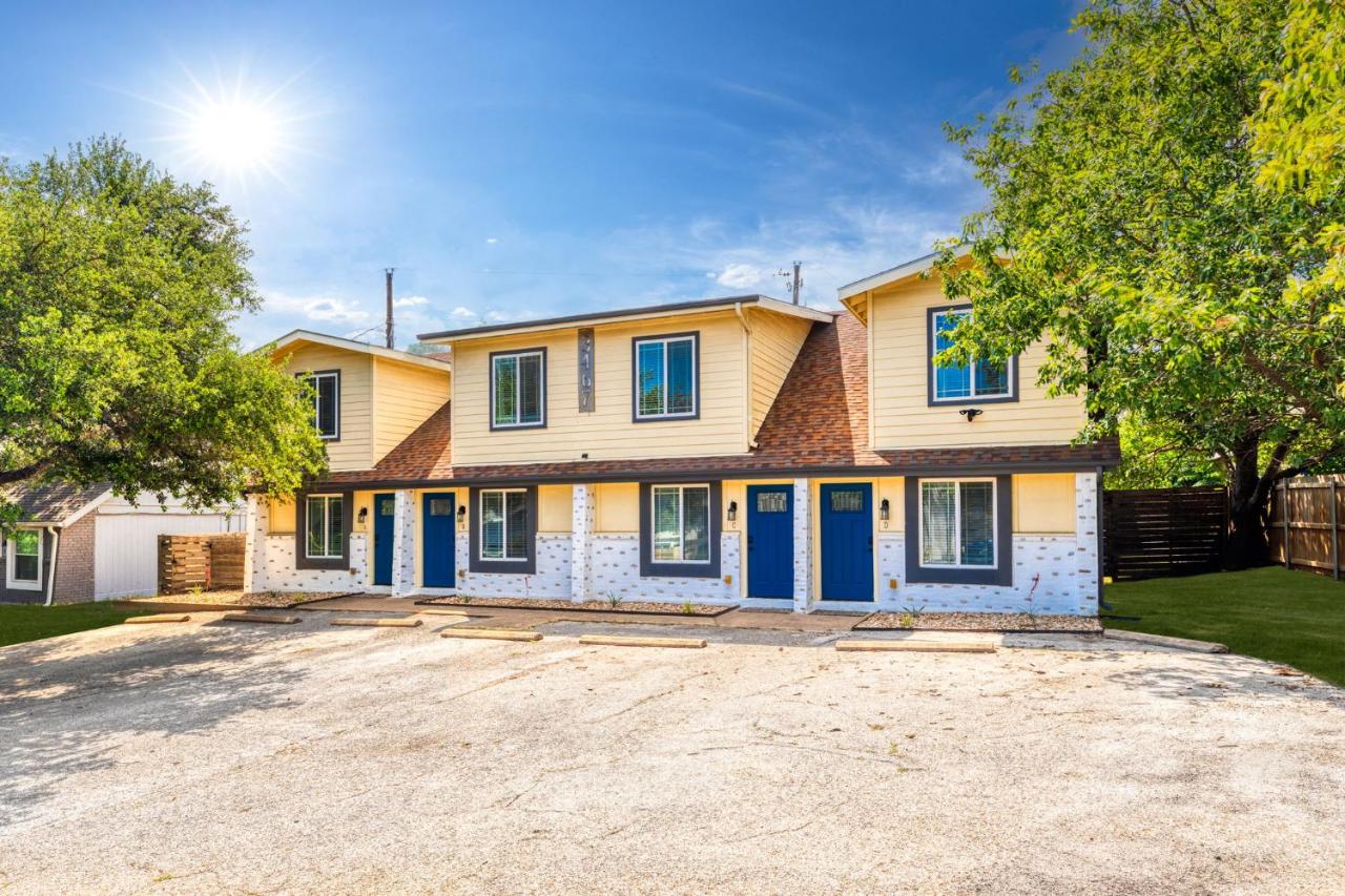 Cool Vibes Music Capital SoCo Townhome! - B&B Austin