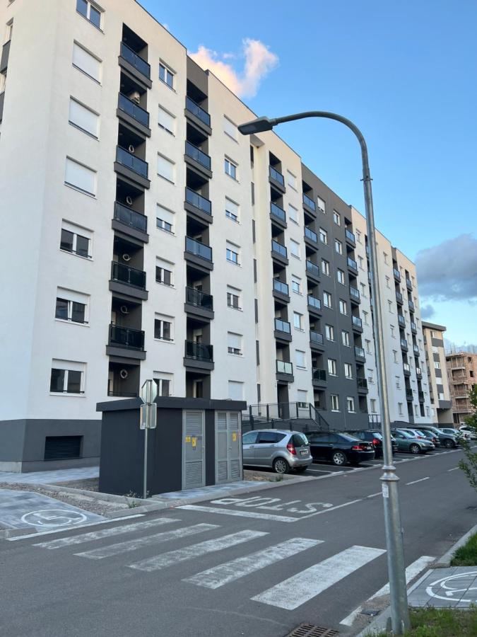 Lumière Apartment - Ferienwohnung