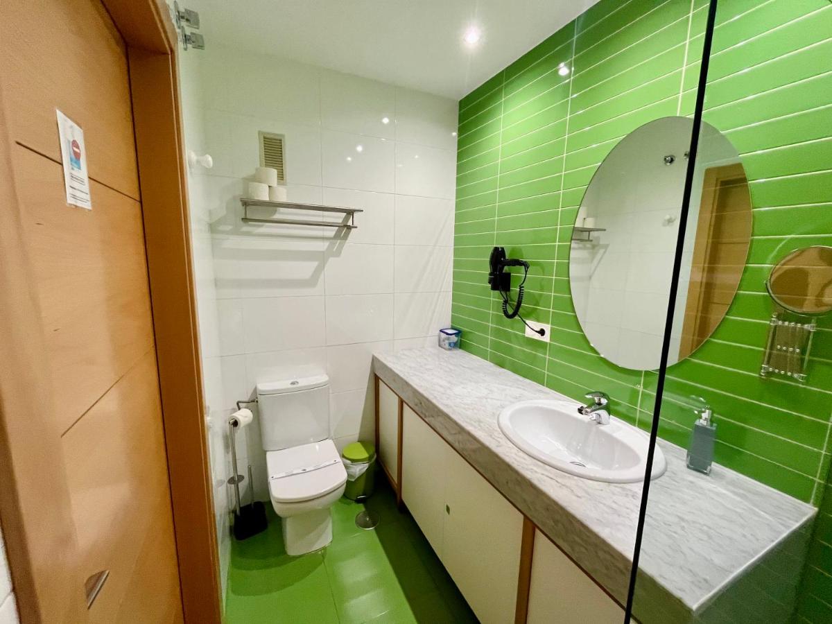 Two-Bedroom Deluxe Apartment