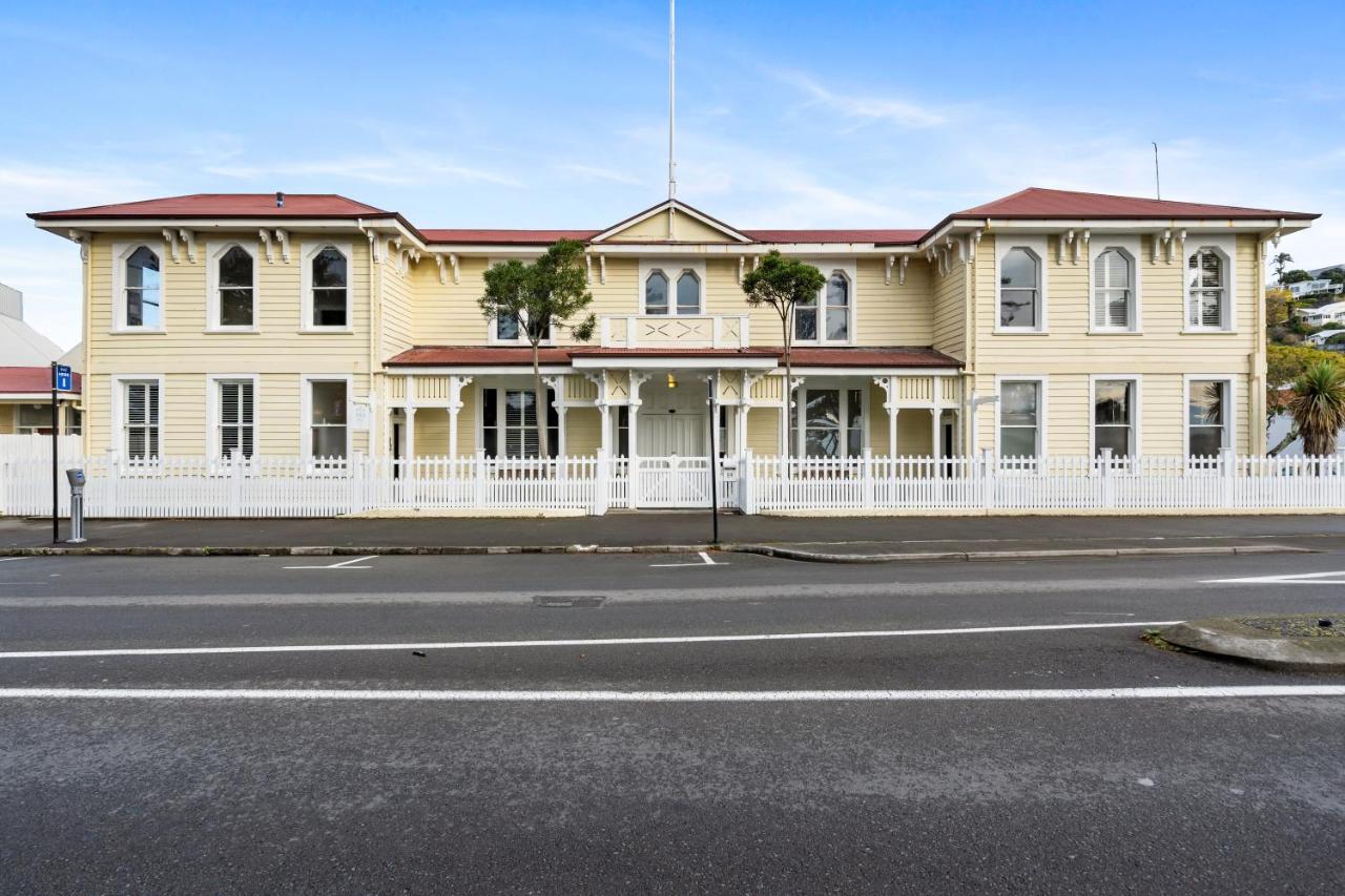Historic Waterfront Apartment - Ashton House - B&B
