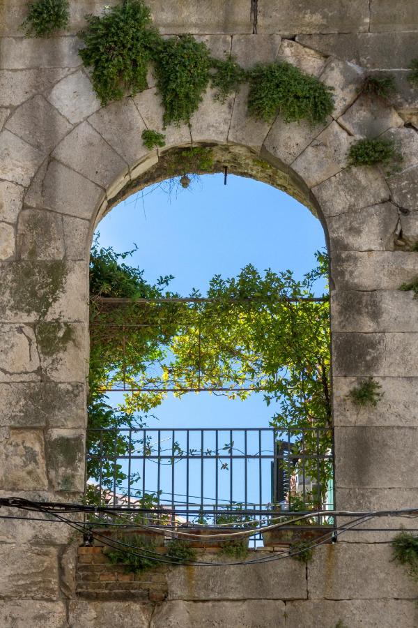 Pellegrini Luxury Rooms - Bed and Breakfast Split