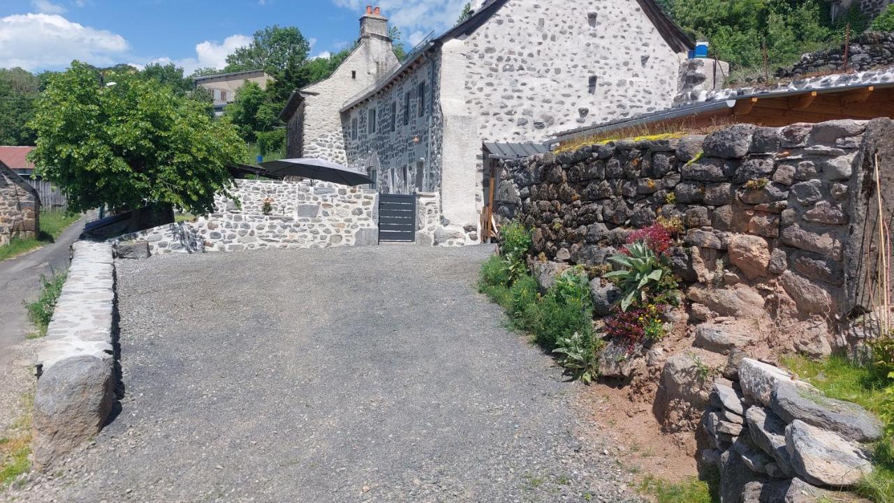 Gite sur les hauteurs de Cassuéjouls - B&B Cassuéjouls