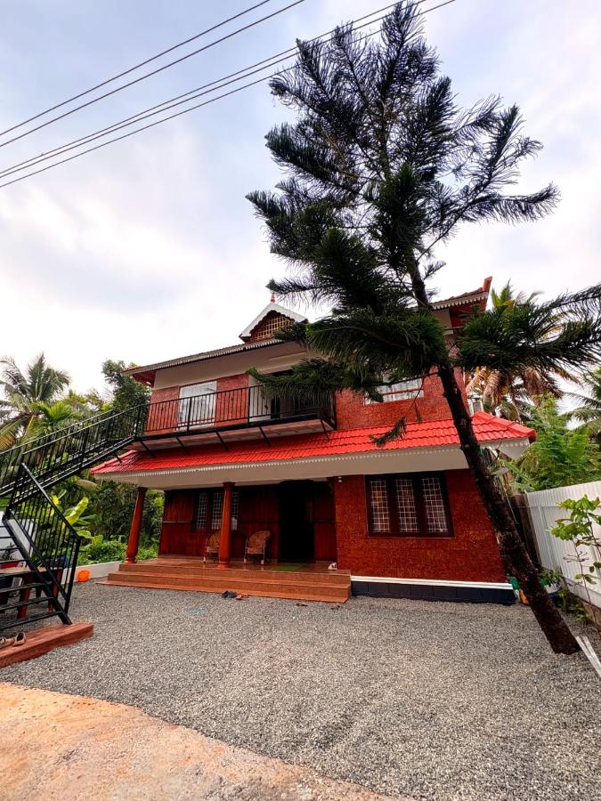 BirdScapes Kumarakom Homestay - B&B