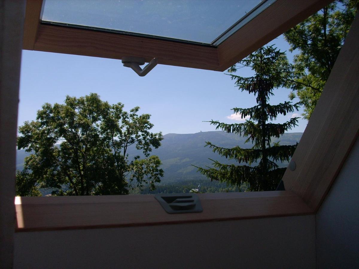 Chambre Familiale avec Salle de Bains Commune