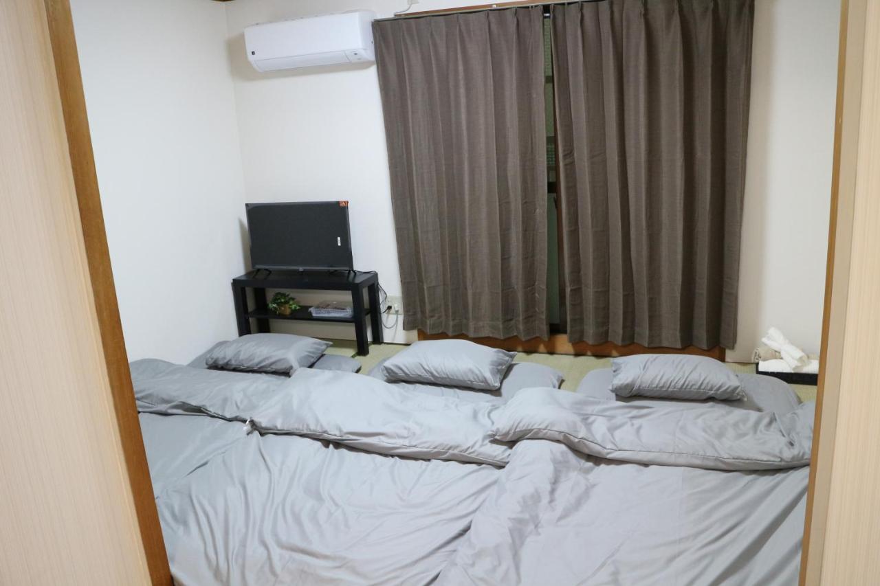 Japanese-Style Room