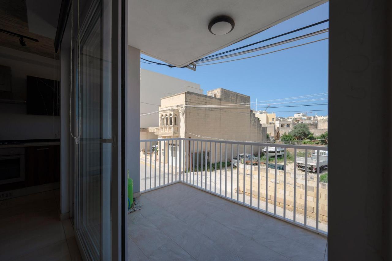 Bright 3BR Getaway Spacious Airy & Family-Friendly - Chambres d’hôtes Ta' Sannat