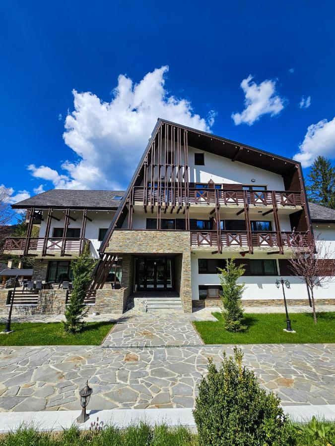 Pensiunea Cotul Dorului - B&B