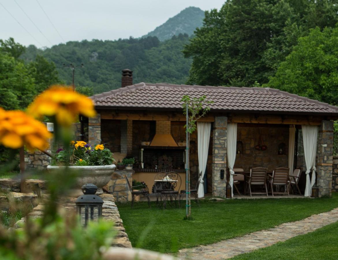 Archontiko Emmanouilidi Suites - B&B