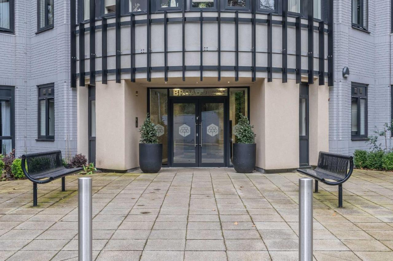 Convenience Studio in Solihull with Parking NEC & Airport - B&B