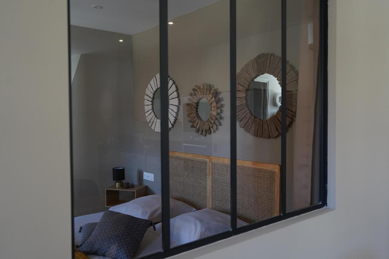 Apartment with Shower