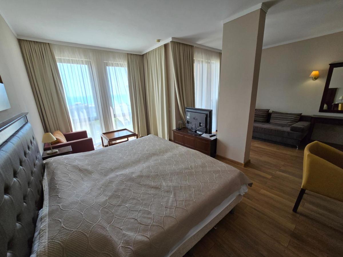 Studio with Sea View