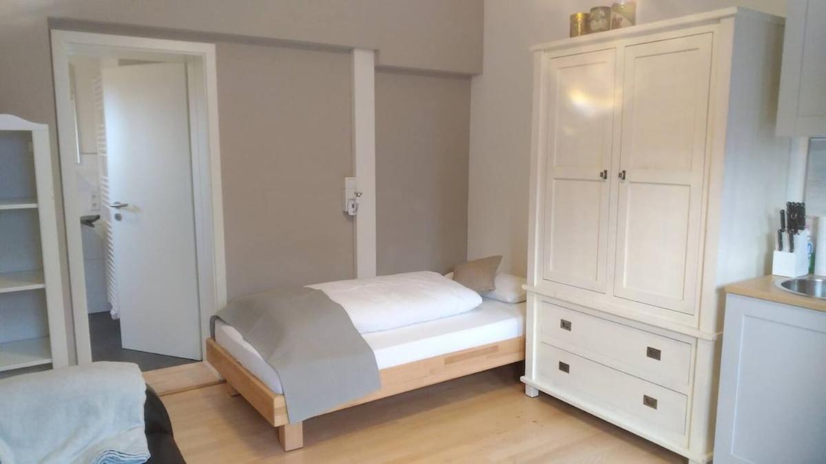 Hempen Fied Gästehaus - Kleines Ferienapartment 01 - B&B