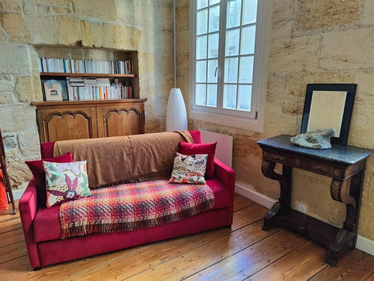 Large deluxe suite, historic center 1st - B&B Burdeos