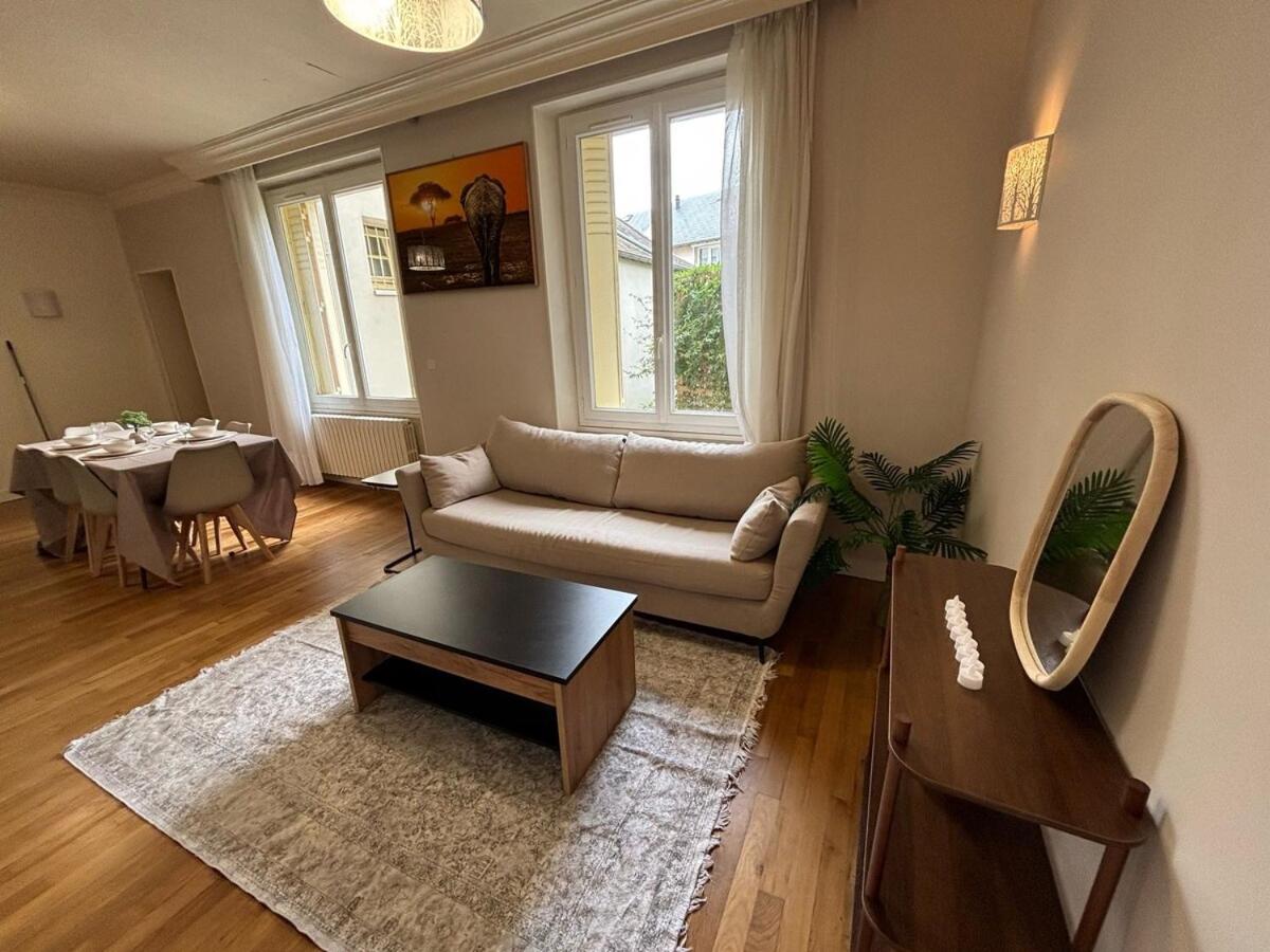 Grand T3 90m2 Haussmanien avec suite en centre ville et parking TOUT inclus - Chambres d’hôtes Orléans