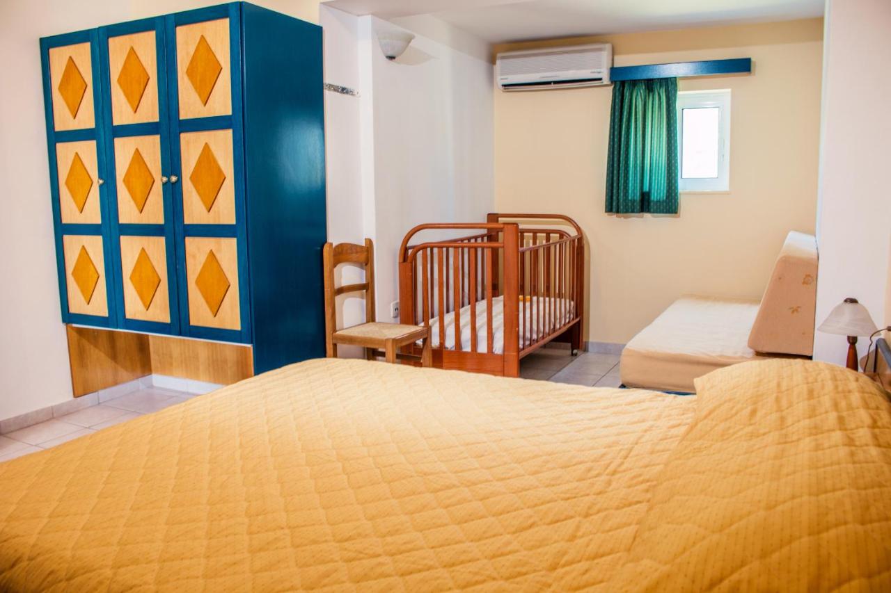 Family Apartment ( 2 Adults + 3 Children)
