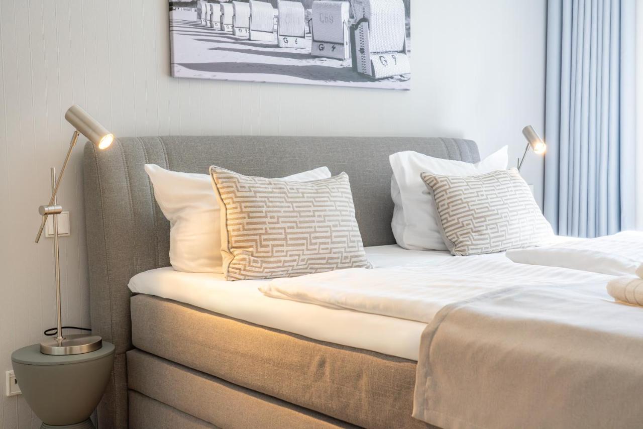 One-Bedroom Apartment with Terrace