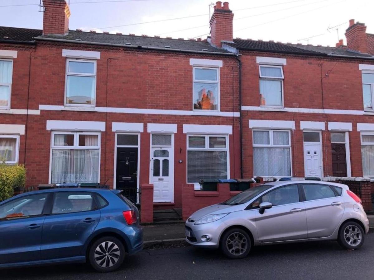 Free parking, free wifi, city centre, contractor and family friendly - B&B Spon End