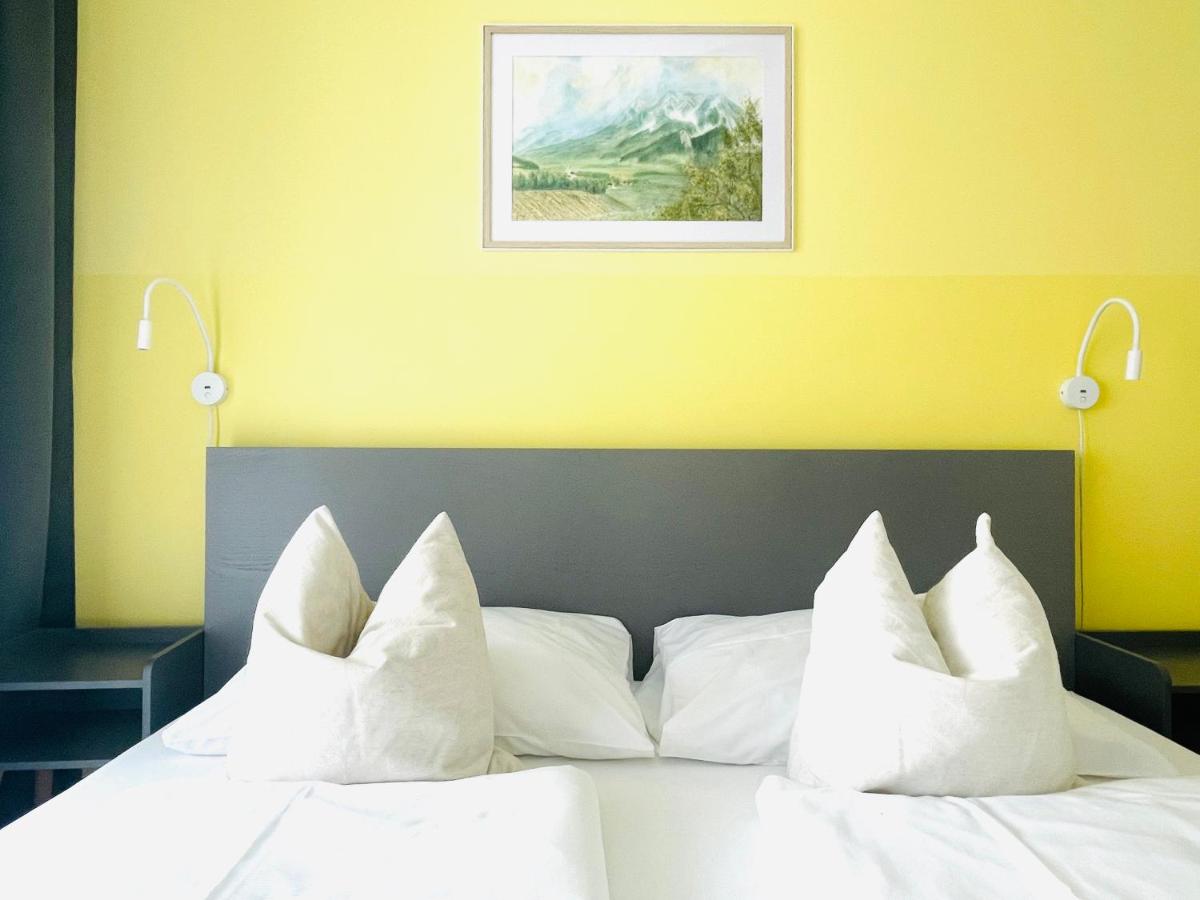 Superior One-Bedroom Apartment with Balcony