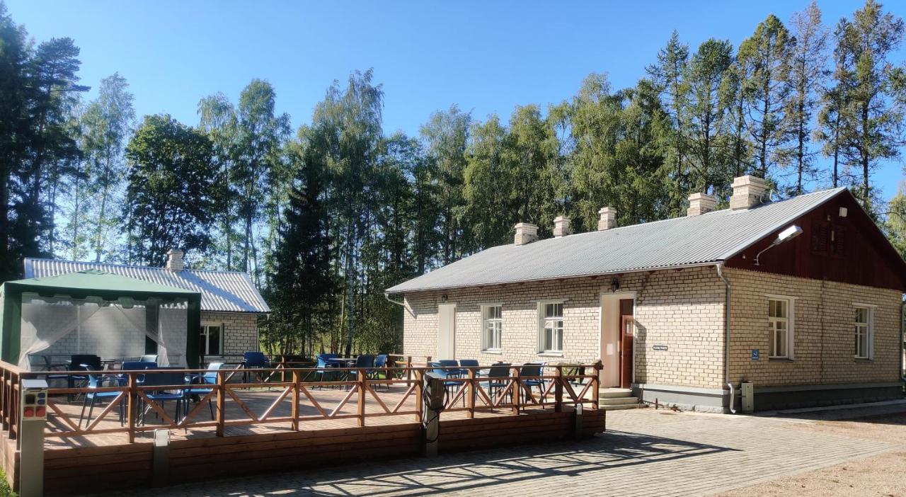 Countryside Guest House with Private Apartments at Saare Park - Chambres d’hôtes Liiküla