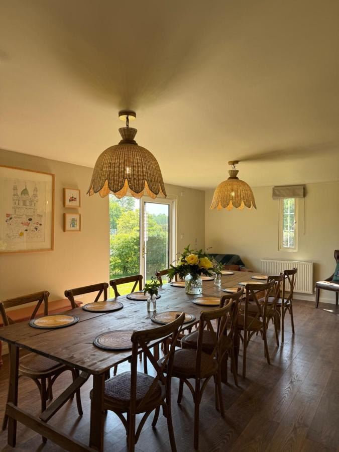 The White House - B&B Bramley