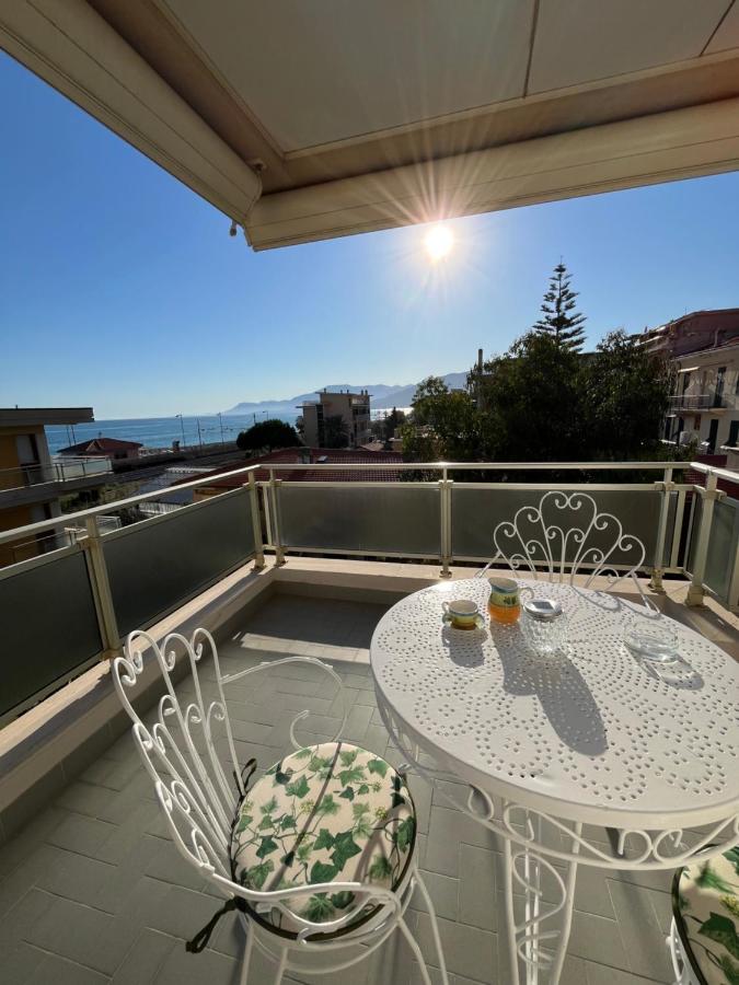 Vista Mare Bordighera, Spiaggia - B&B Bordighera