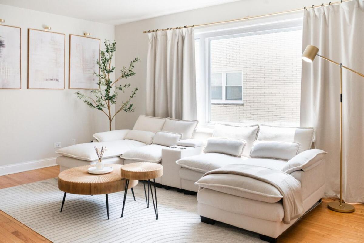 2BR Near OHare and Transit Newly Furnished Modern - Chambres d’hôtes Chicago