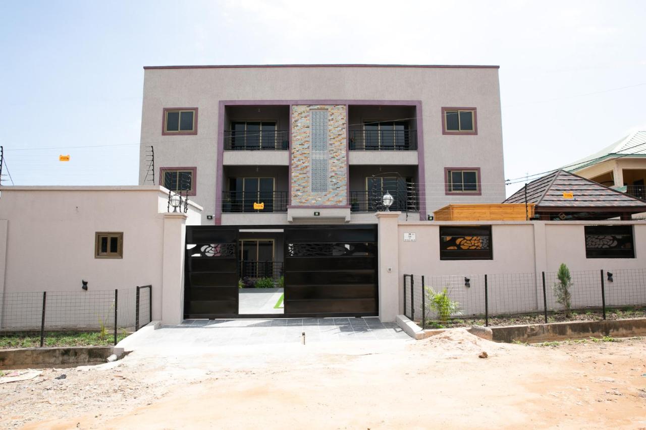 Nii Amar Residences - Ferienwohnung Ofankor