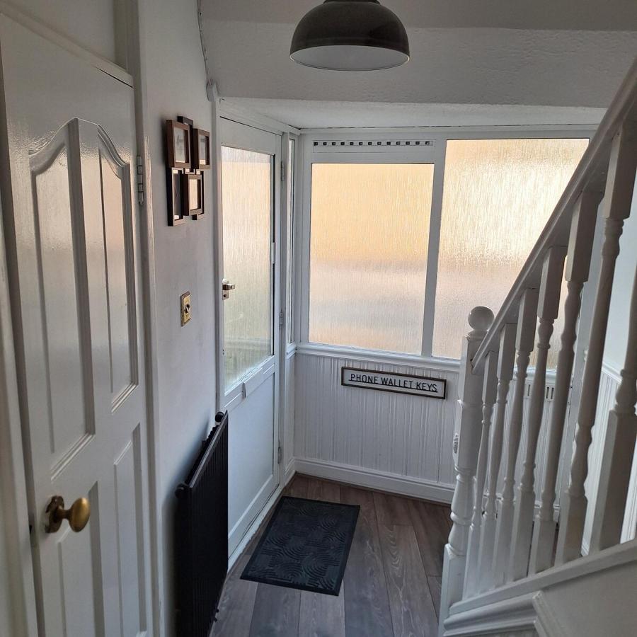 Free Parking, comfortable, stylish house, G London & Kent Gateway - B&B Addington