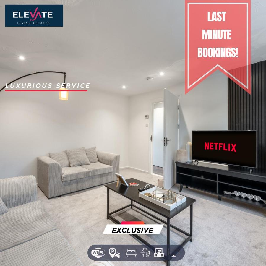Premium Offers, Last-Minute Secure, 3 Bedroom House, Free Parking, Sleeps Up to 5, Private Garden, Elevate Living Estates Short Lets & Serviced Apartments Northampton - Chambres d’hôtes