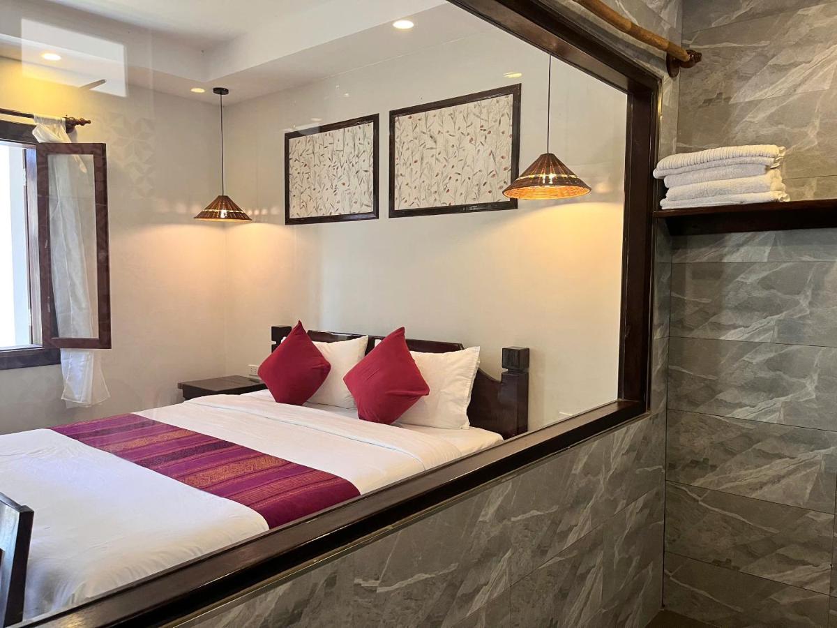 A Little Luangprabang- Namkhan Heritage Guesthouse - B&B
