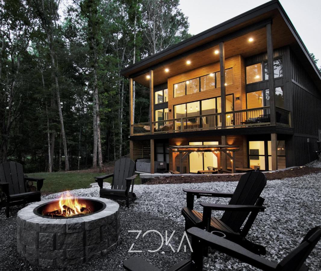Zoka - Luxury Mountain-Lake Cabin with Hot Tub - B&B