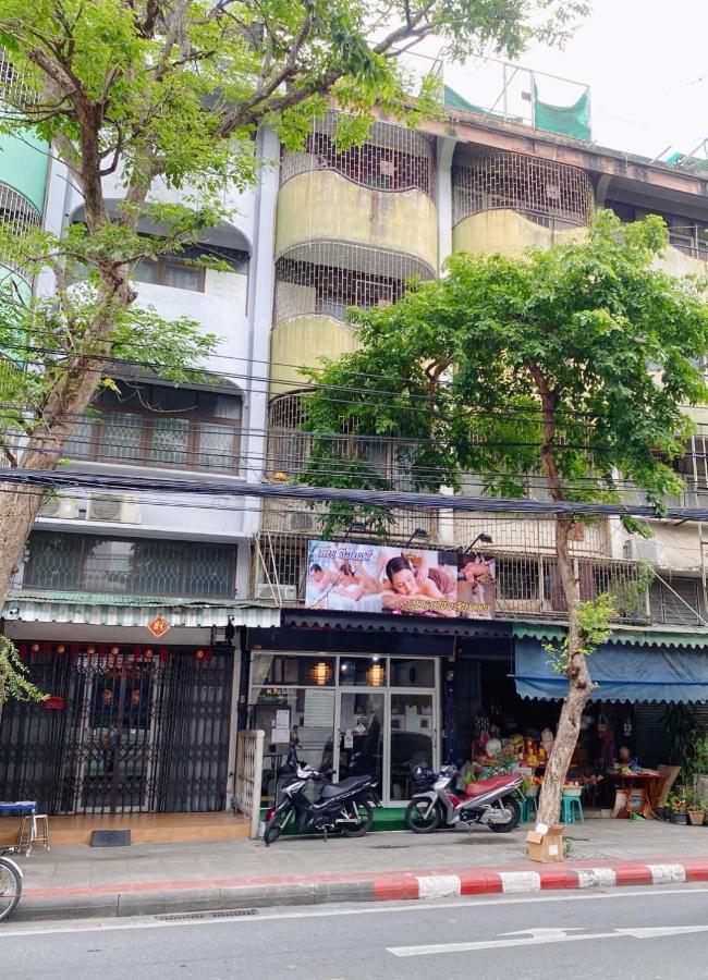 BAO San Chao Pho Sua - ศาลเจ้าพ่อเสือ - B&B