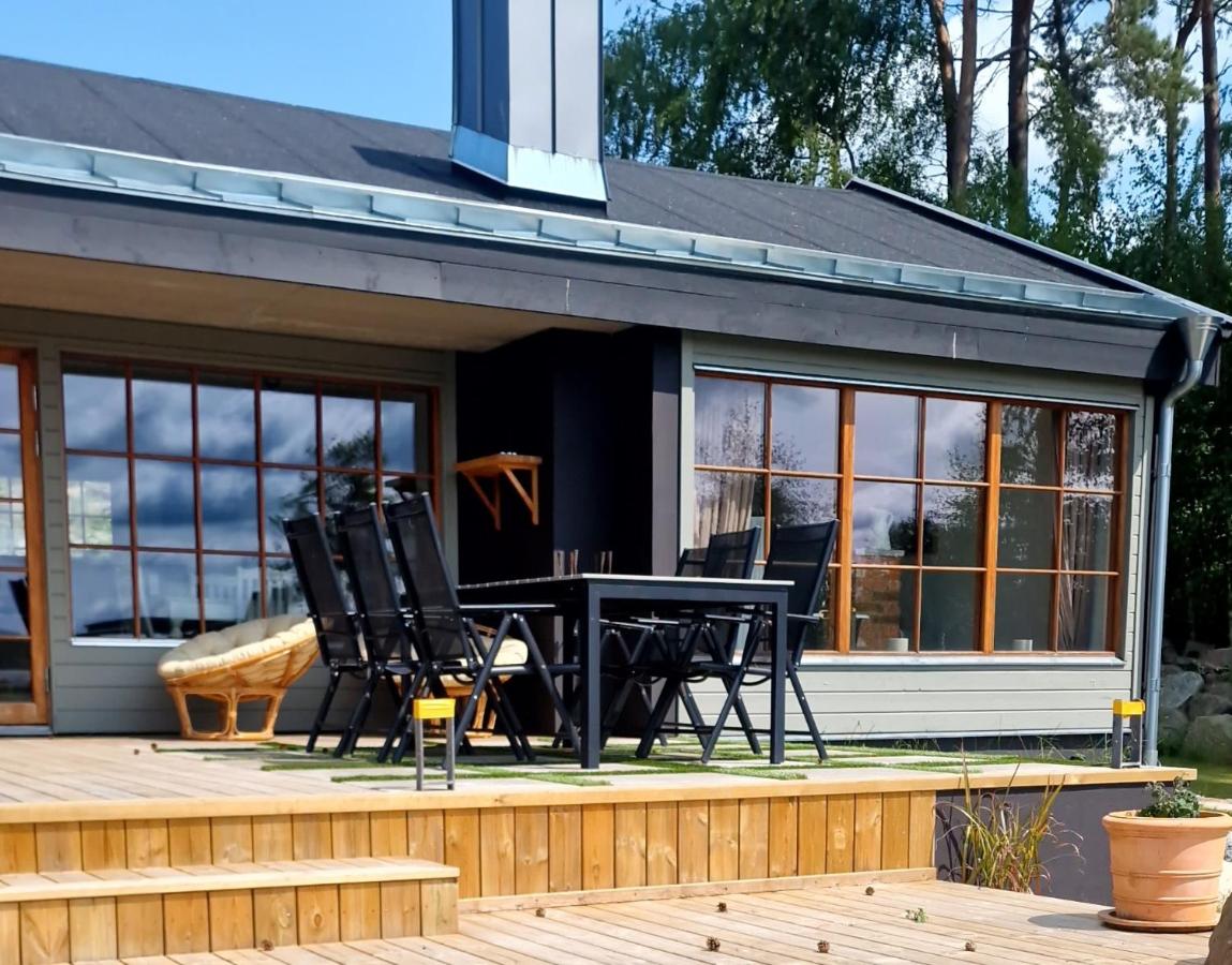Hus intill sövdesjön - B&B