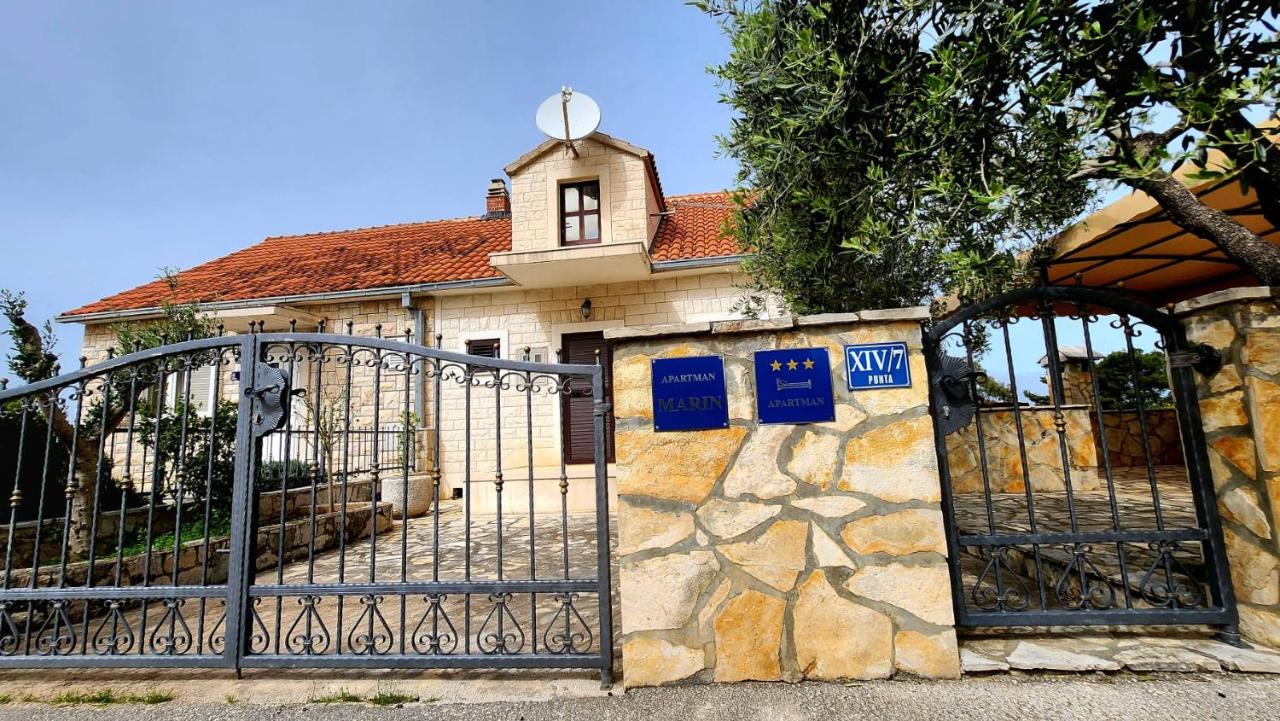 Apartments Jela - B&B Splitska