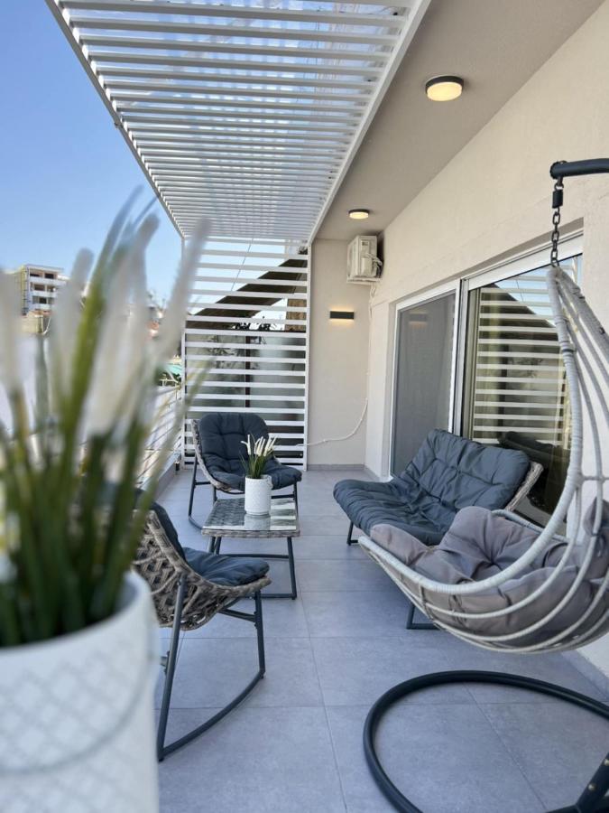 Elegance studio - B&B Lárisa