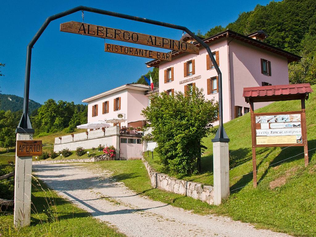 B&B Avio - Albergo Alpino da Tullio - Bed and Breakfast Avio