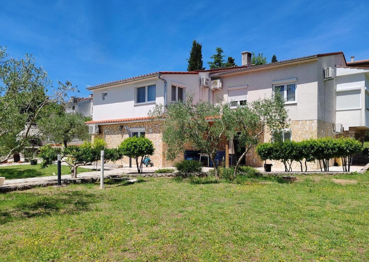 Apartment Martina - B&B Krk