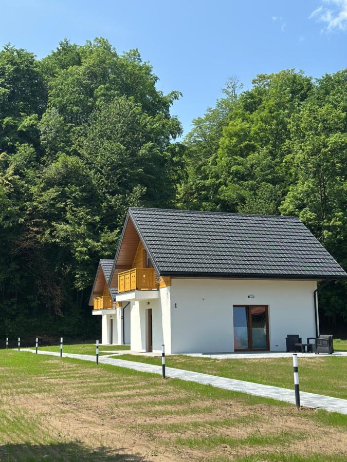 Pod Dębem - B&B Zabrzeź