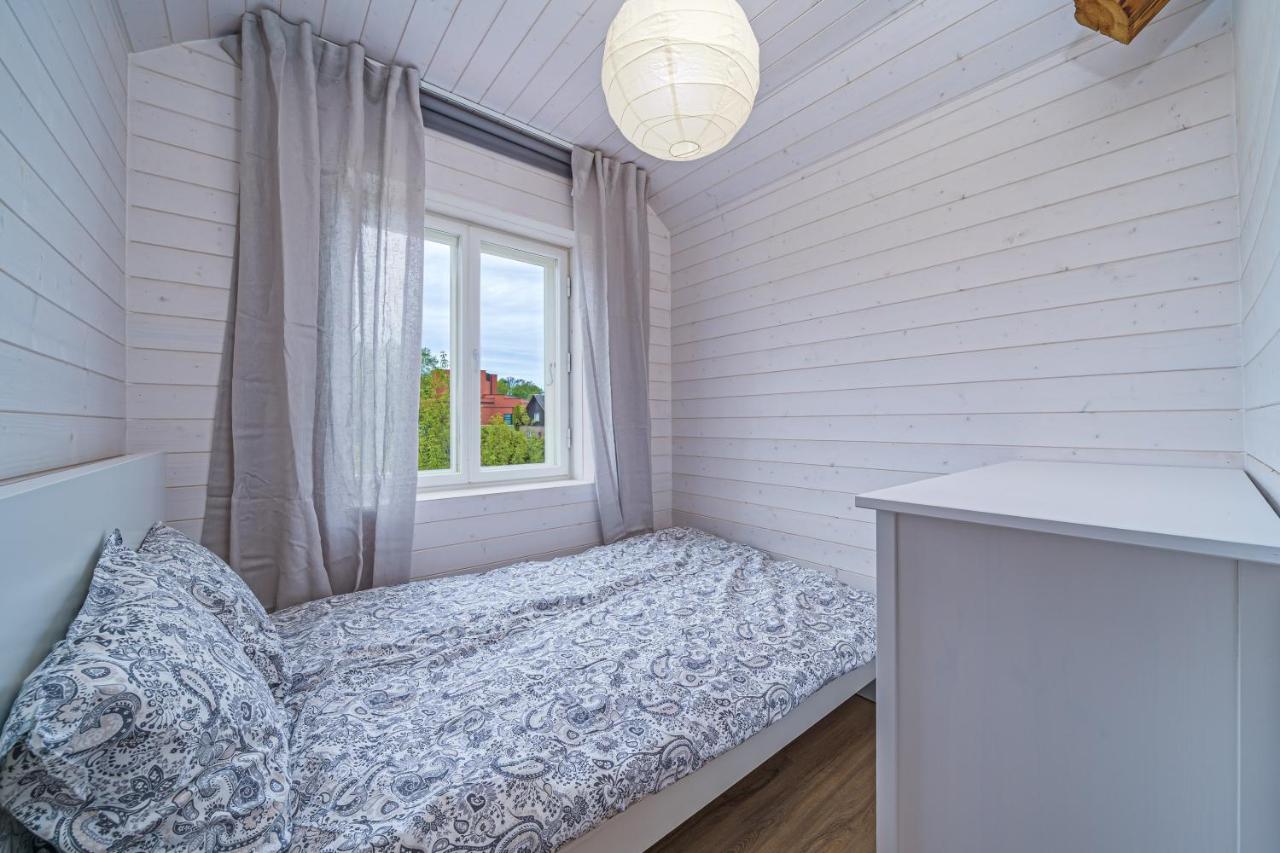 One-Bedroom Apartment with Garden View