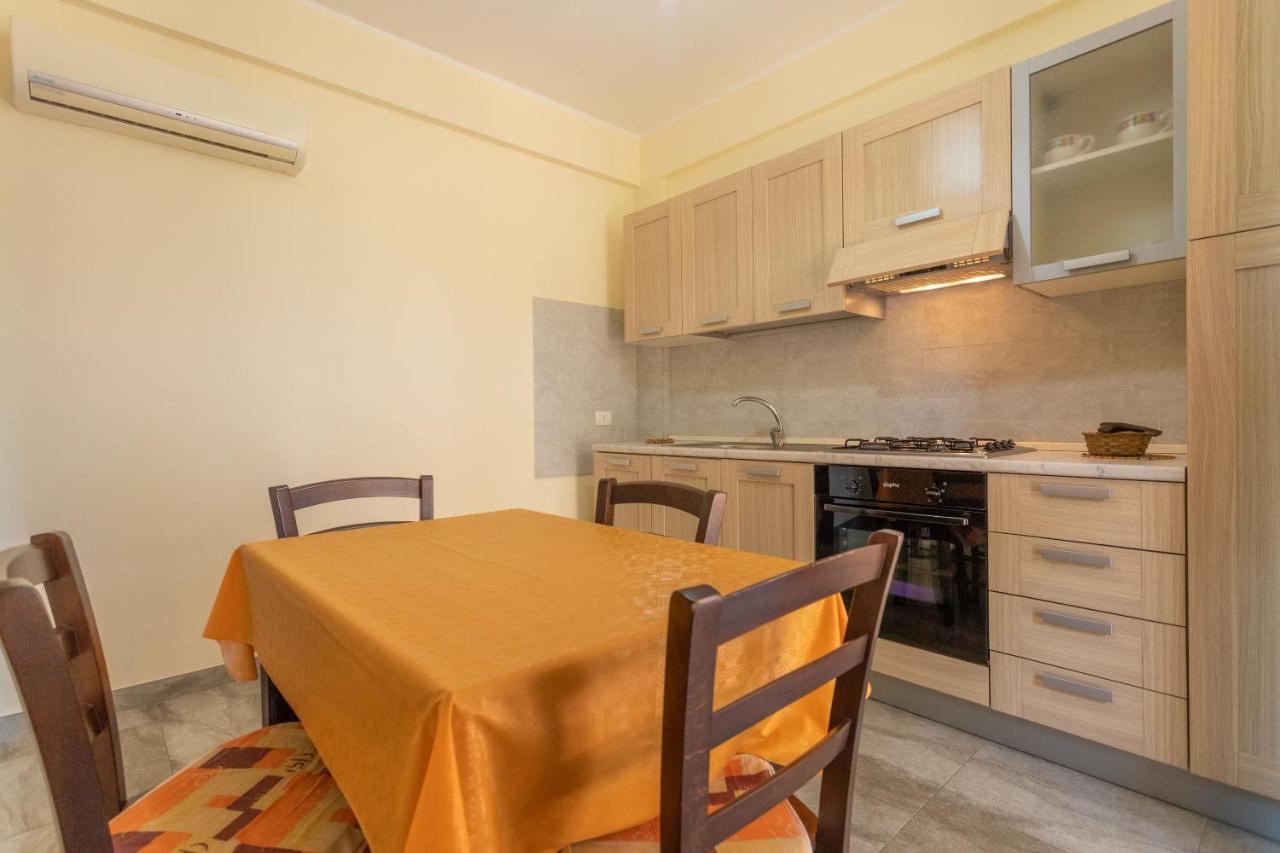 One-Bedroom Apartment 2