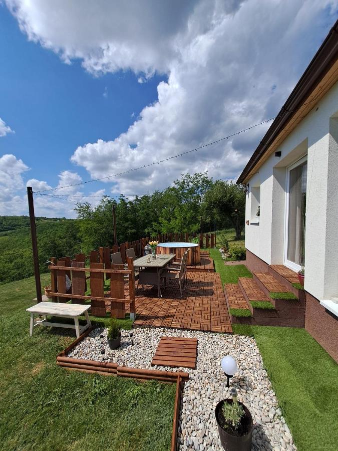 Remete Vendégház - B&B